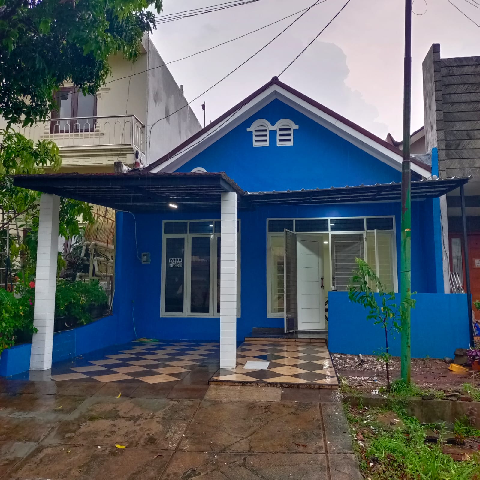 Rumah Dijual Siap Huni Baru Renov di Meadow Green Lippo Cikarang